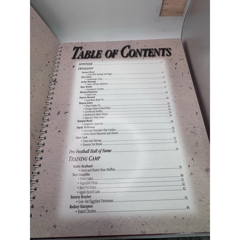 The NFL Family Cookbook 1997 Featuring Recipes Brett Favre John Elway Emmitt S.